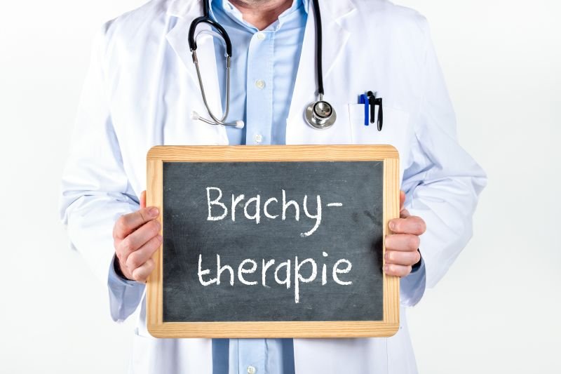 Brachyterapia z wykorzystaniem stałych implantów (LDR-BT)